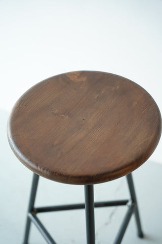 H69 Barlo: Wooden Bar Table
