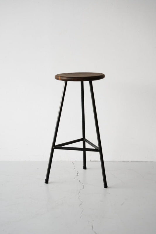 H69 Barlo: Wooden Bar Table