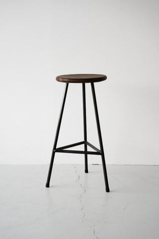 H69 Barlo: Wooden Bar Table