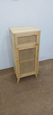 R55 Peacock: Rattan Cabin