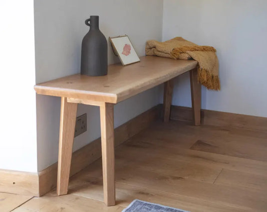 W86 Rexta: Wooden Bench