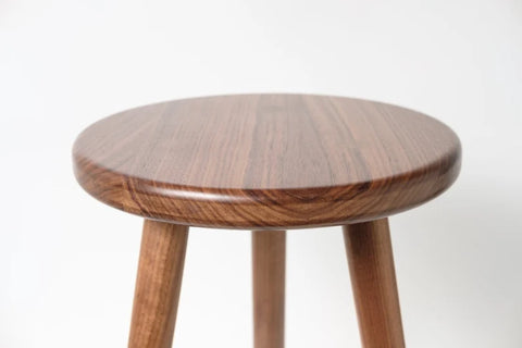 W37 Barku: Bar Stool