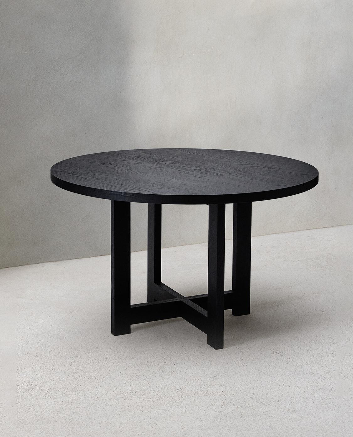 W107 MiniMado: Solid Wood  Round Dinning Table