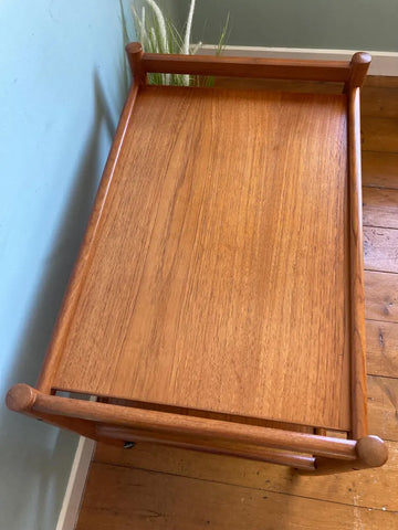 W74 Movro: Tea Trolley