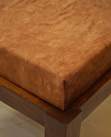 P28 Little Timber: Modern Chair