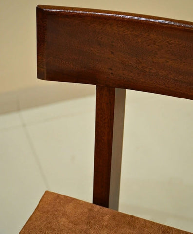 P28 Little Timber: Modern Chair