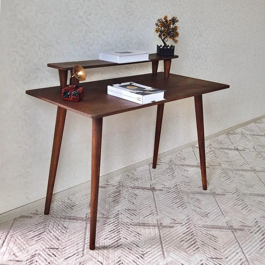 W63 Tabro: Study Table
