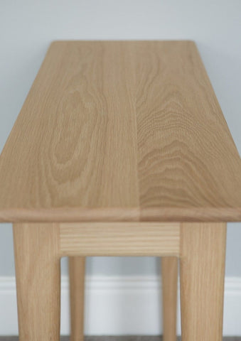 W44 Daya: Console Table