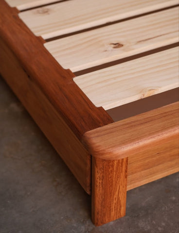 W122 Elmoria: Bed