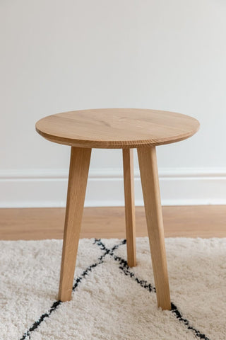 W79 Naxon: Side Table