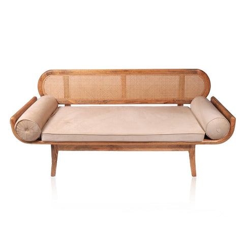 R35 Neer: Rattan Sofa