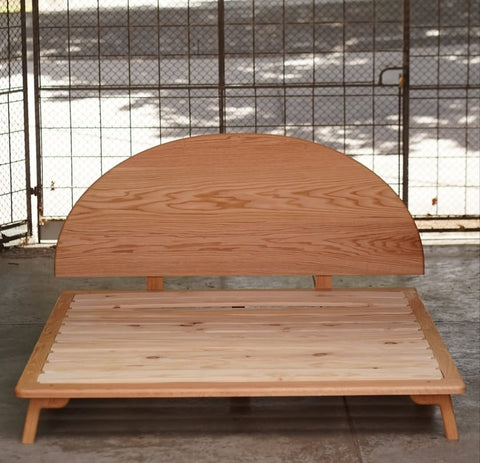 W125 CedarNest: Bed