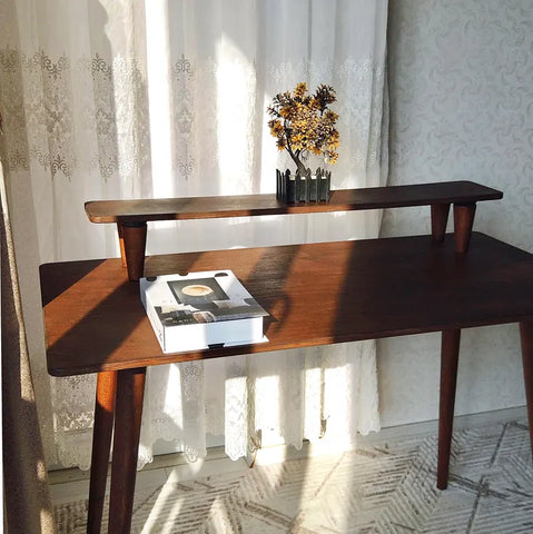 W63 Tabro: Study Table