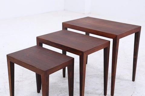 W112 Nestling Studio: Nesting Tables