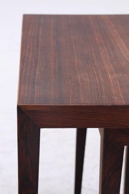 W112 Nestling Studio: Nesting Tables