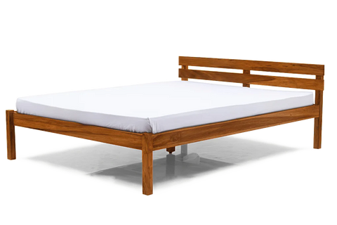 W97 Oakly: Solid Wood Bed