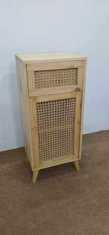 R55 Peacock: Rattan Cabin