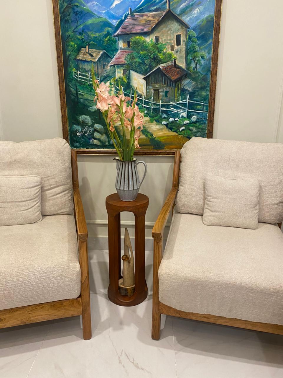 W82 Silo: Side Table