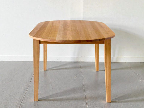 W41 Valentine: Dining Table