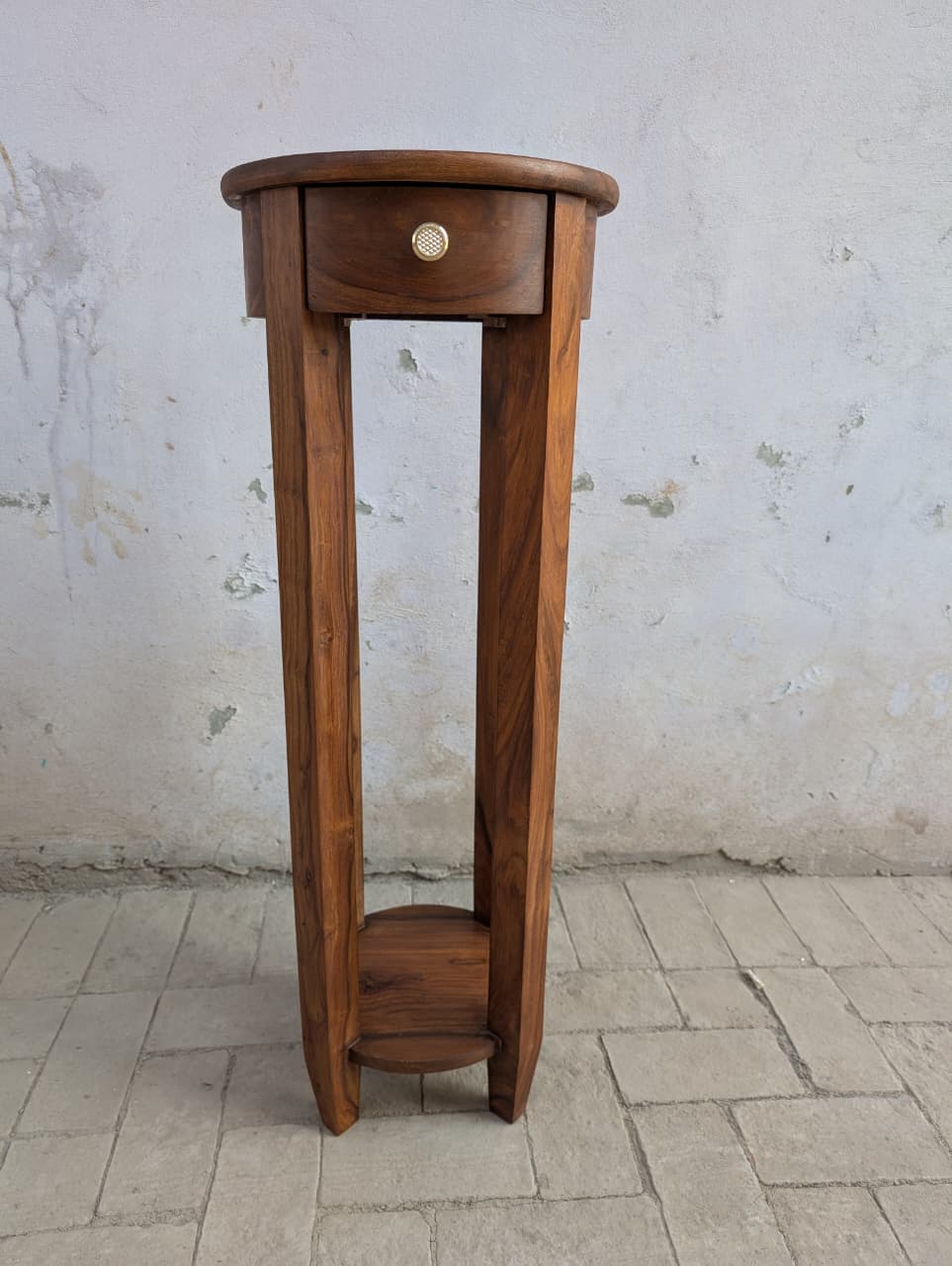 W102 Slumbr:  Plant Side Table