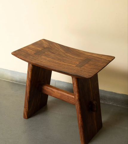 W145: Wooden Bench