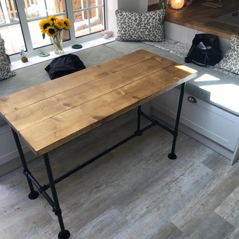 H73 CedarHigh: Wooden Bar Table