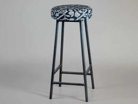 H60 Kavro: Bar Stool