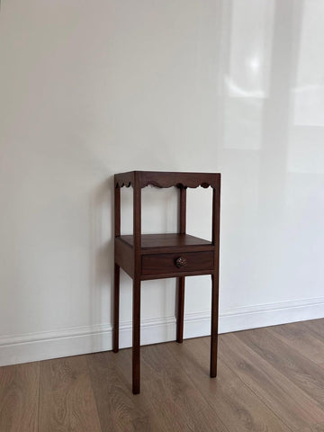 W46Kairo: Console Table