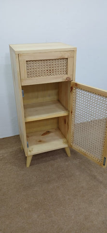 R55 Peacock: Rattan Cabin