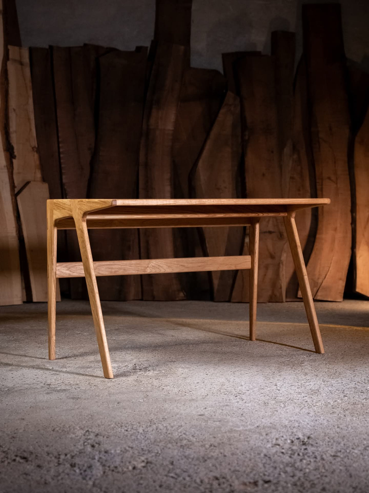 W116 Deskora: Study Table