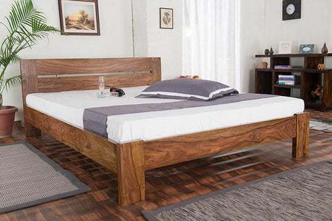 W98 Comfi: Solid Wood Bed