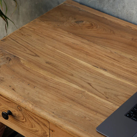 W69 Planko: Study Table