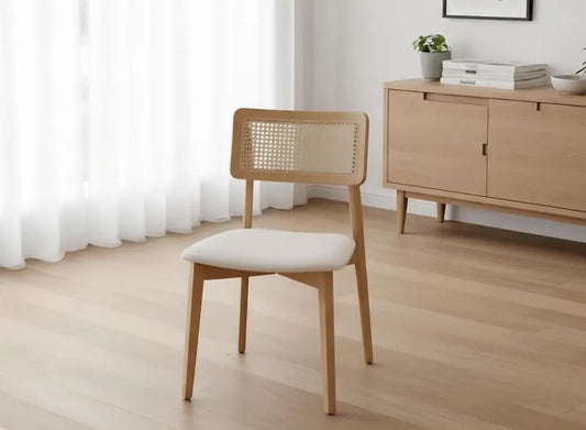 P23 Madora: Dining Chair