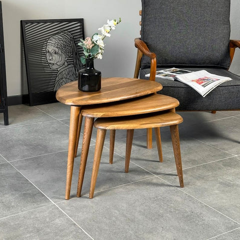 W83 Aurox: Side Table