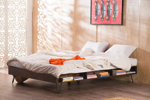 W92 Breeze: Solid Wood Bed