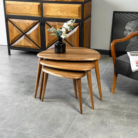 W83 Aurox: Side Table