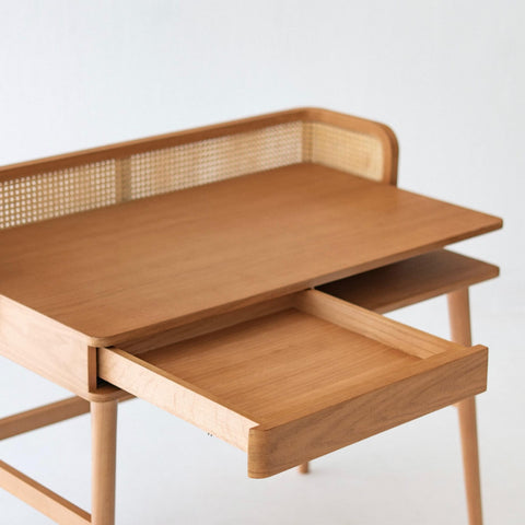 R28 Canelin: Rattan Eooden Study Table