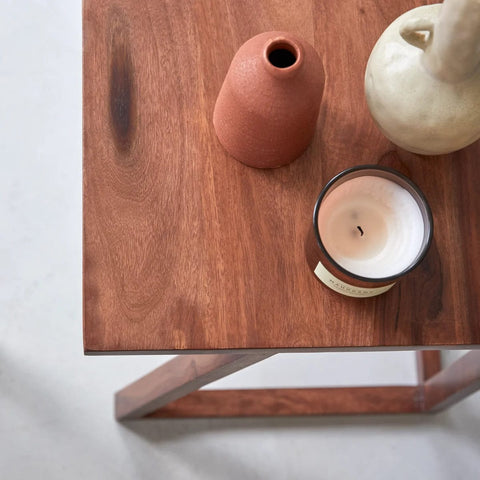W105 Zen: Solid Wood Nesting Table