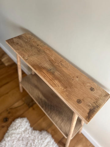 W52 Grandeur: Console Table