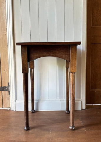 W77 Sidro: Side Table