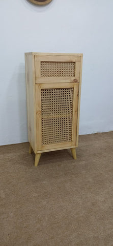 R55 Peacock: Rattan Cabin