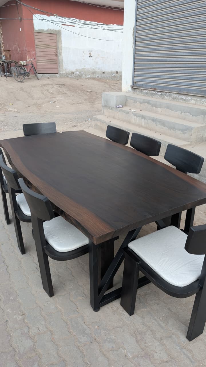 Dining table corner detail showing joinery