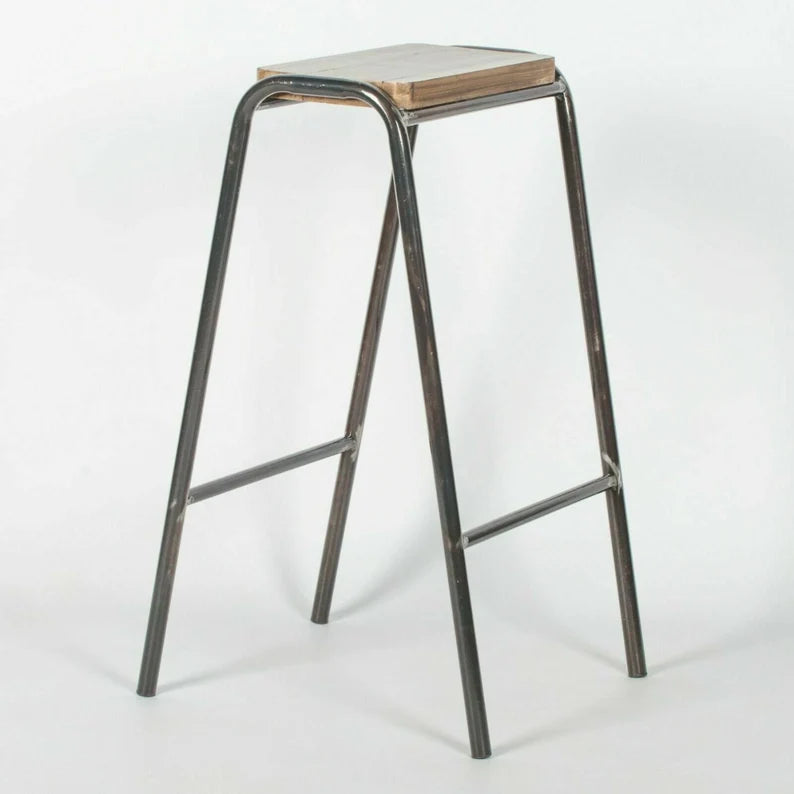 H65Walno: Bar Stool