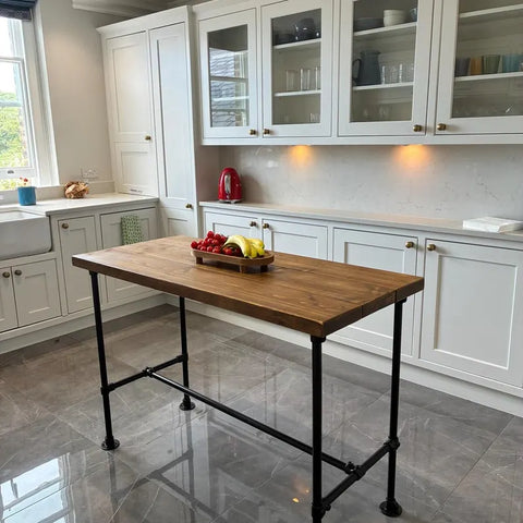 H73 CedarHigh: Wooden Bar Table