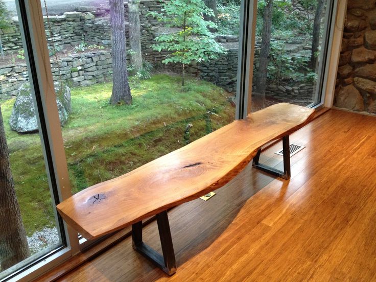 Live edge bench close-up, wood grain detail