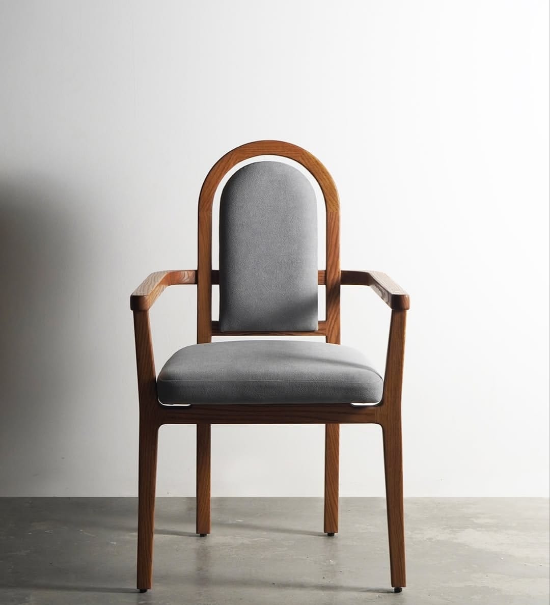 Nawab solid wood accent chair with ergonomic backrest - glossy finish