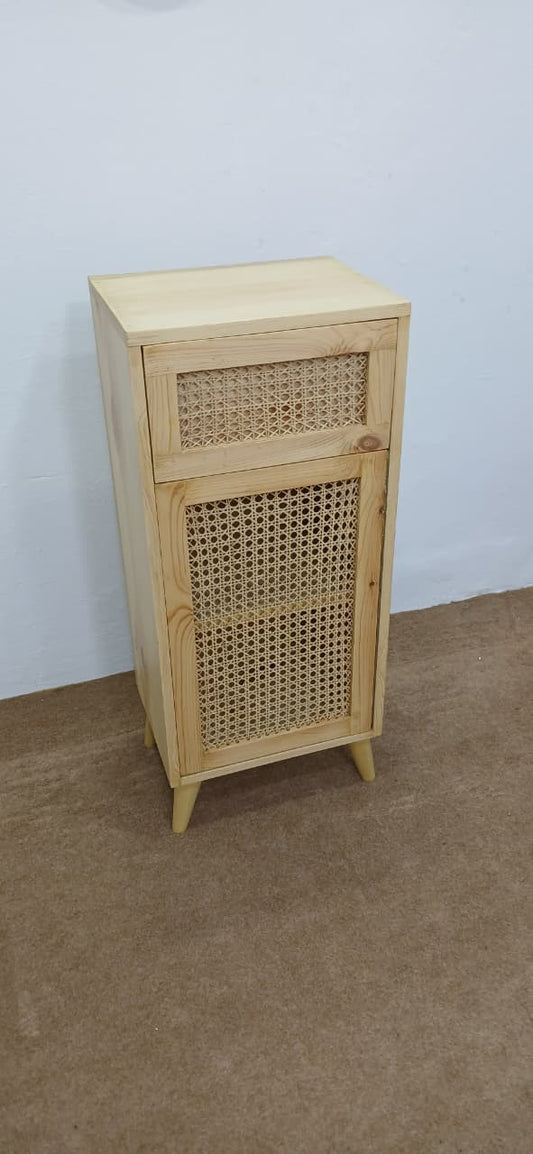 R55 Peacock Rattan Cabin with natural cane panels
