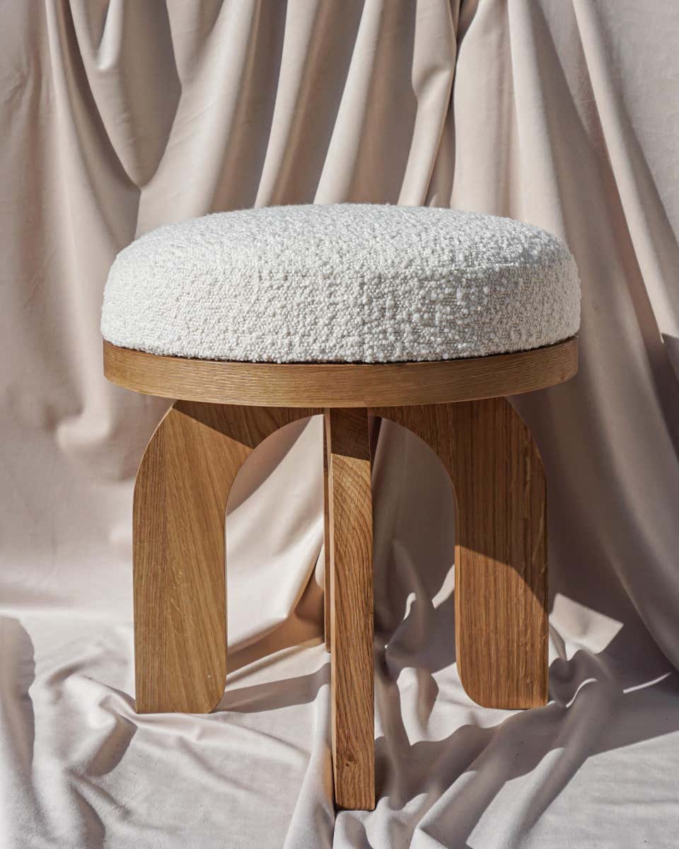Velwood stool top view showing cushioned seat