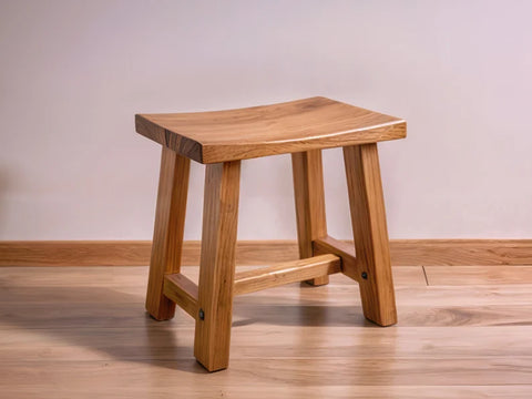 W36 Ravia:  Lounge  Stool