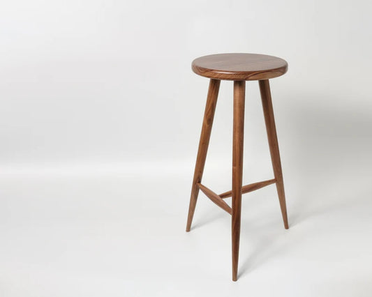 W37 Barku: Bar Stool